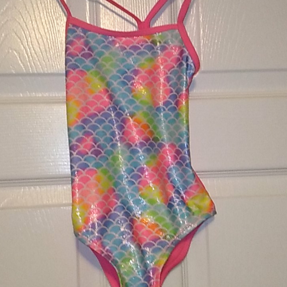 Beautiful mermaid 🧜‍♀️ bathing suit with tail